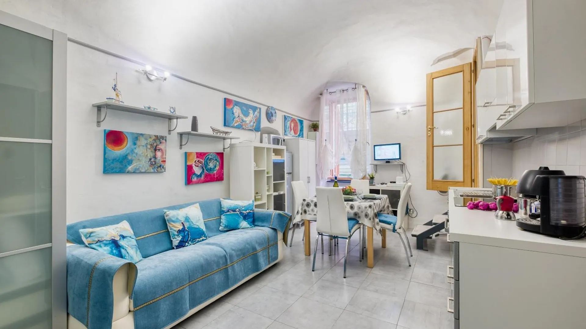 Oltremare - Happy Rentals Sanremo Italy